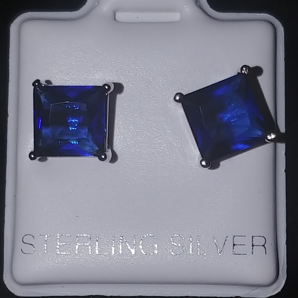 Sterling Silver Blue Saphire Stud Earrings